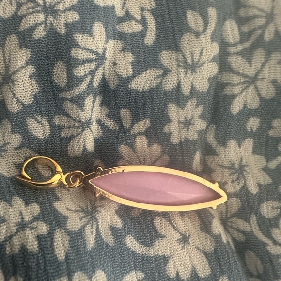 Elegant Gold and Pink Pendant - Picture 3 of 7